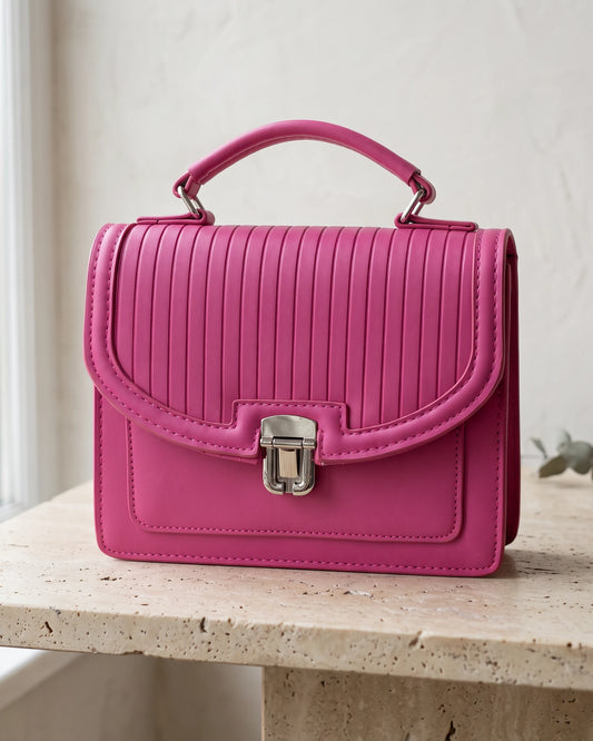 FIORELLA – Upečatljiva pink rebrasta torbica sa ručkom